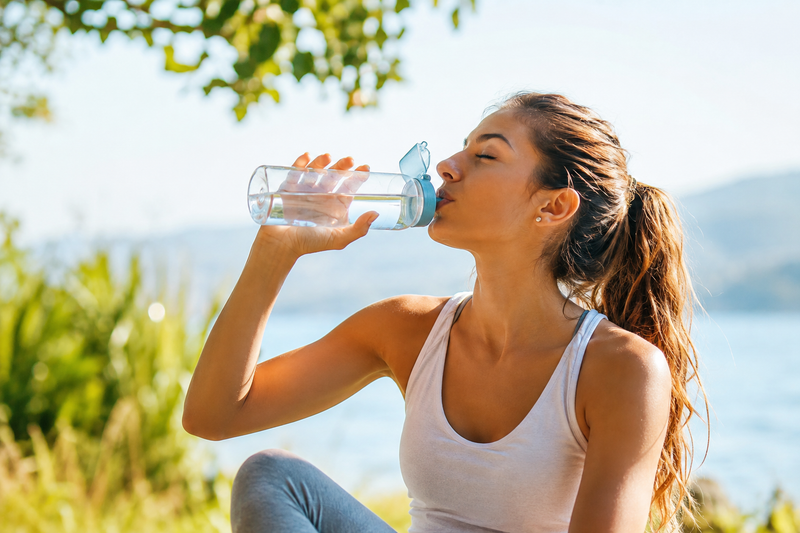 Stay Cool, Stay Hydrated: Simple Summer Hydration Tips for Everyday Wellness